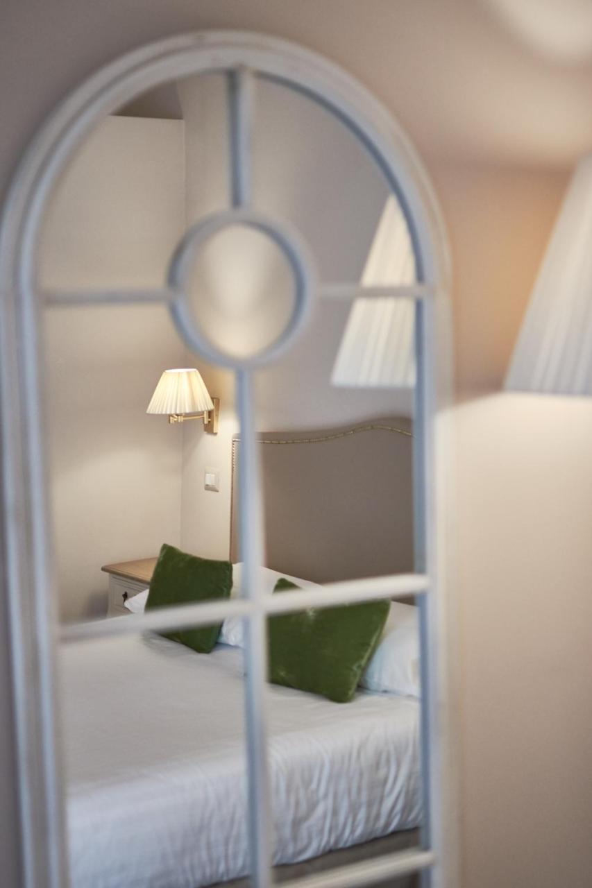 Hotel Cas'E Charming House Caserta Exterior foto