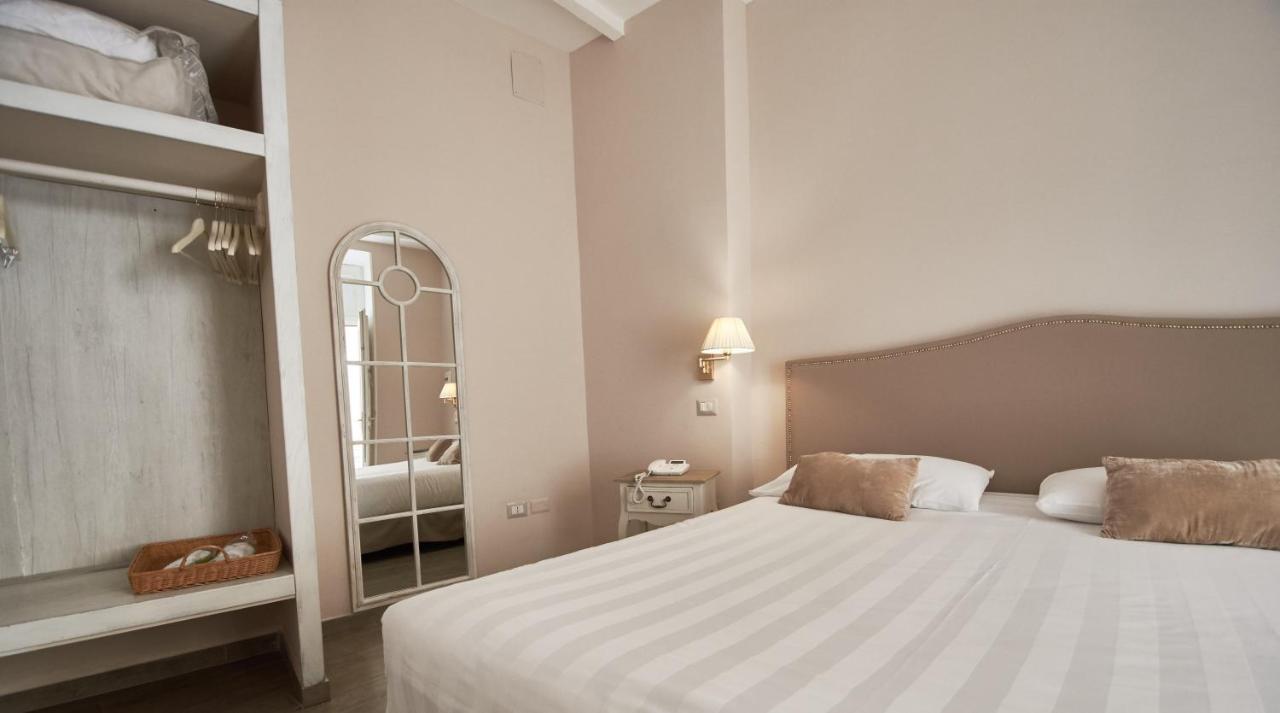 Hotel Cas'E Charming House Caserta Exterior foto